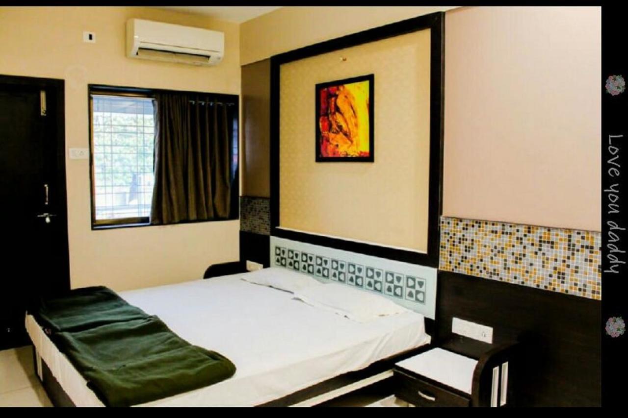 Hotel Oberoi Ahmednagar Extérieur photo